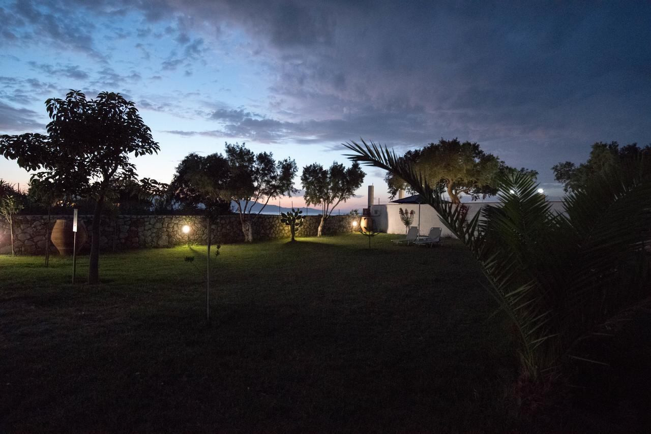 Electra Studios Gerani  Bagian luar foto